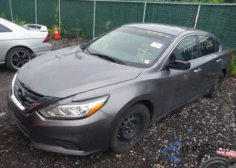 2017 Nissan Altima 2.5/2.5 S/2.5 Sl/2.5 Sr/2.5 Sv z USA, uszkodzony, nr VIN 1N4AL3AP4HC147091